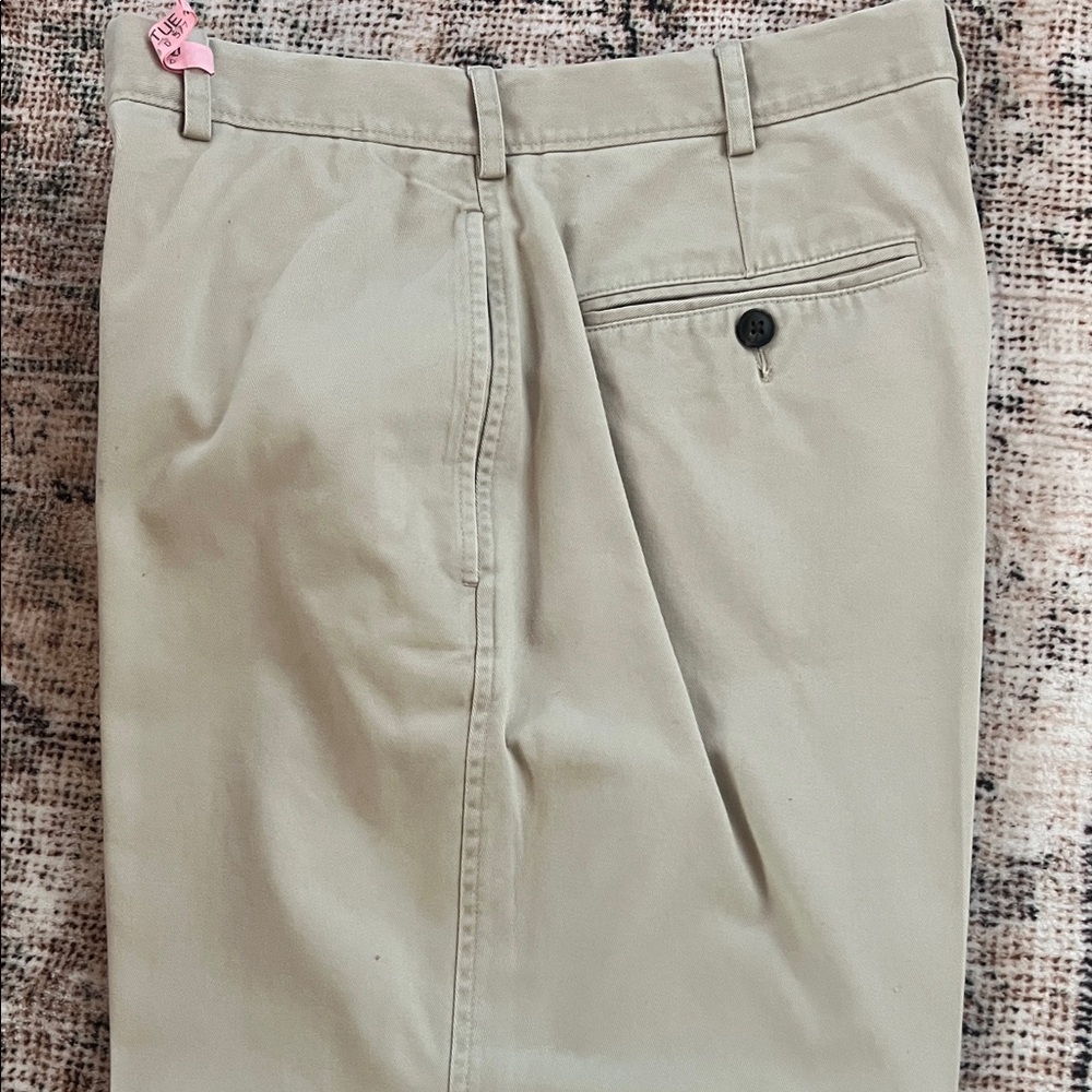 Roundtree & Yorke Khaki Chinos